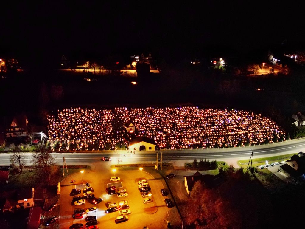 Cmentarze w Zawoi 1 listopada 2024